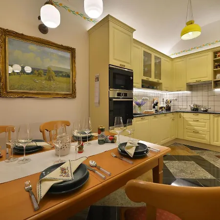 Unique In Near River Vltava Apartment Prague
